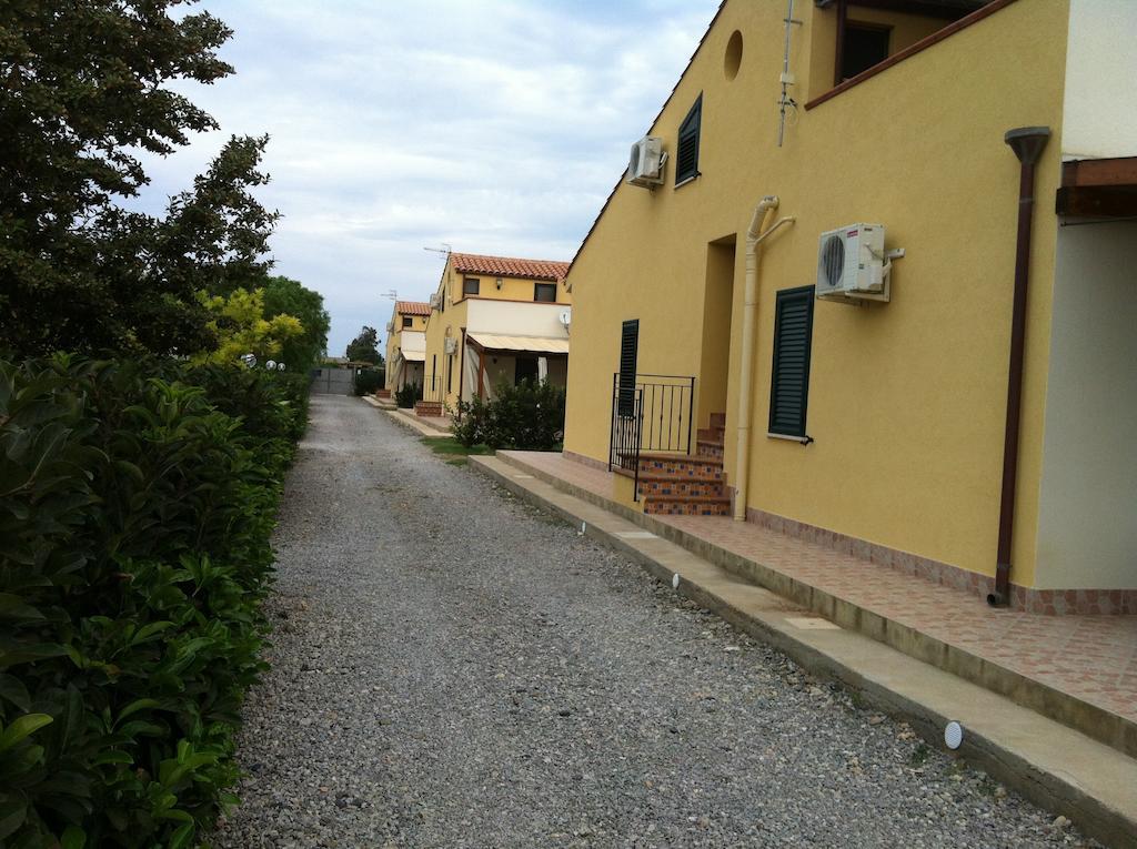 Case Vacanze Paradise Beach Vicino Cefalu Piscina Aperta Кампофеличе ди Рокела Екстериор снимка