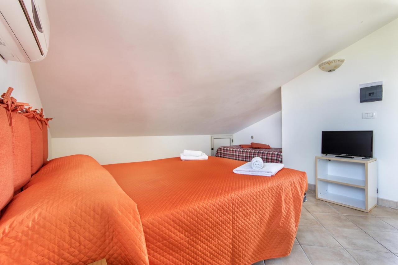 Case Vacanze Paradise Beach Vicino Cefalu Piscina Aperta Кампофеличе ди Рокела Екстериор снимка