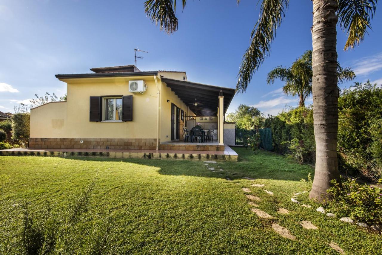Case Vacanze Paradise Beach Vicino Cefalu Piscina Aperta Кампофеличе ди Рокела Екстериор снимка